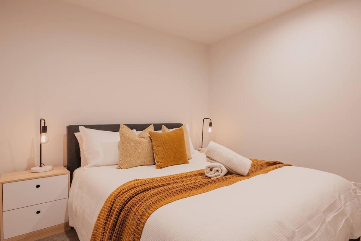 Serene Spaces On Tuam - 2 Bedroom Apartment Christchurch Kültér fotó